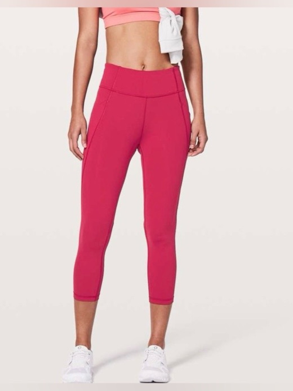 Lululemon Time To Sweat Crop high rise 23", size 10, Ruby Red colour
#79